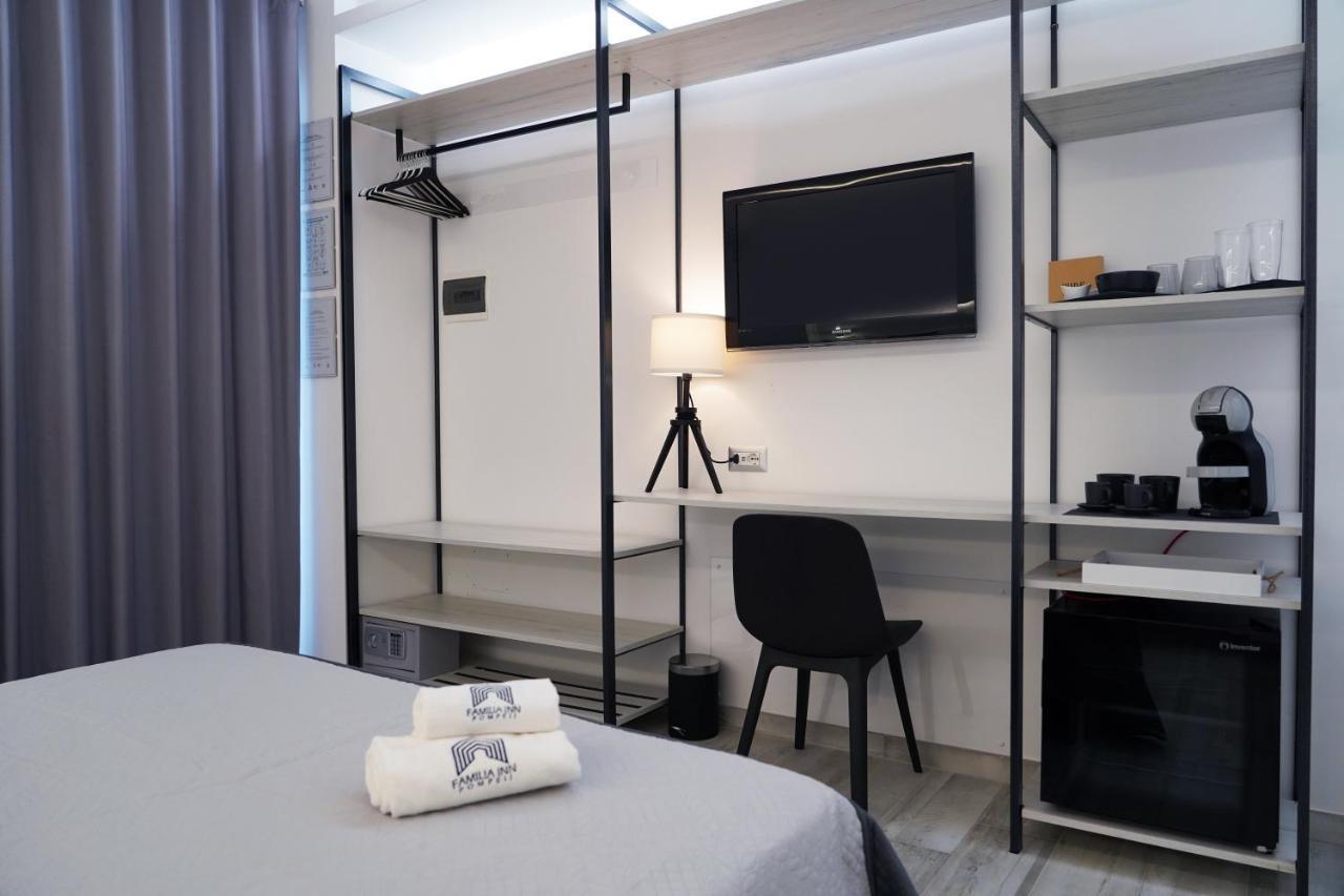 Familiainn Rooms & Apartments Помпей Екстериор снимка