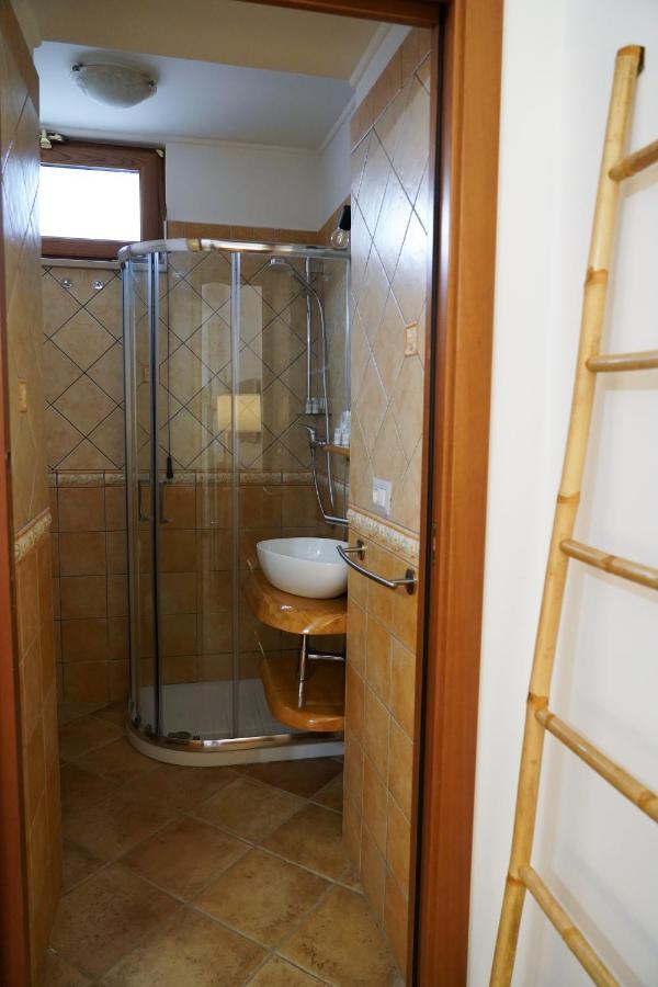 Familiainn Rooms & Apartments Помпей Екстериор снимка