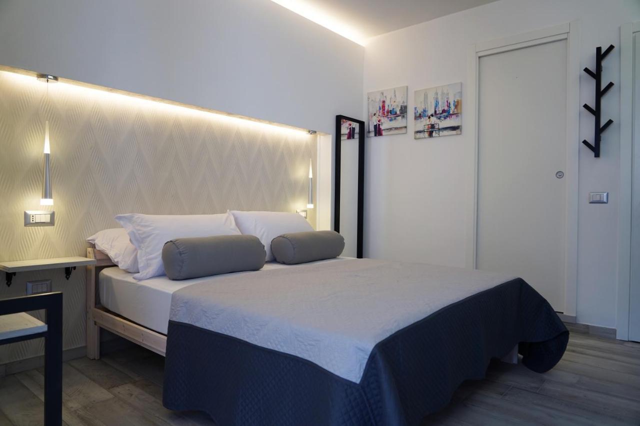 Familiainn Rooms & Apartments Помпей Екстериор снимка